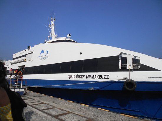 Makruzz Ferry